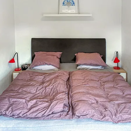 Stunning In With Wifi Holiday home
